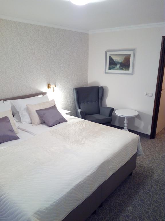 רדובליצ'ה Sport Manca Garni Hotel מראה חיצוני תמונה
